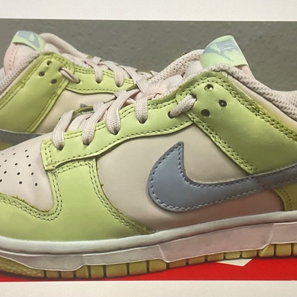 Size US- 6.5 / EUR 37.5 Nike Dunk Low BO614106 Multicolor. - Picture 4 of 7